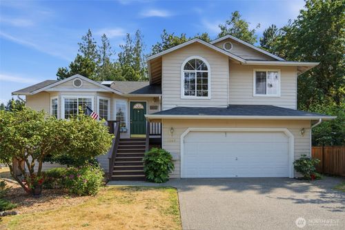 1565 Nordic Pl, Poulsbo, WA, 98370-8585 | Card Image