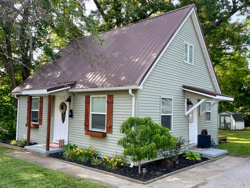 75 W Mclaughlin Ave, Madisonville, KY, 42431-3060 | Card Image