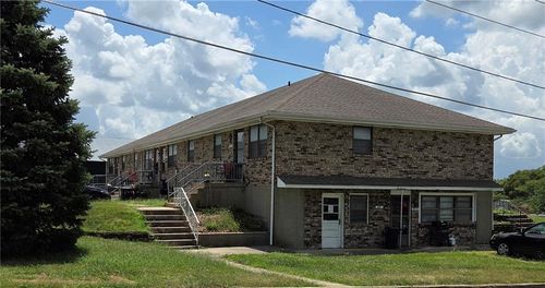 907 W 29th Street, Higginsville, MO, 64037 | Card Image