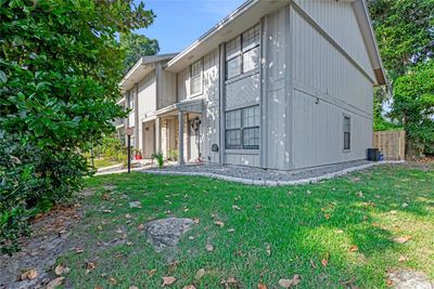 18 Oakwood Park, Townhouse with 3 bedrooms, 2 bathrooms and null parking in Ormond Beach FL | Image 2