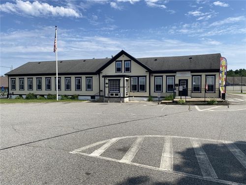 35 East Ave, Burrillville, RI, 02830-1563 | Card Image