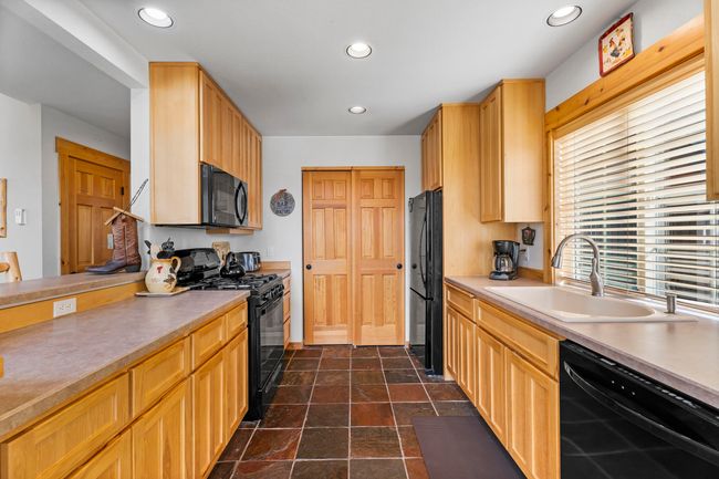 26-Kitchen | Image 19