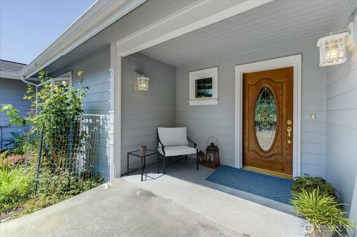 8170 Cultus Dr, Clinton, WA, 98236-8903 | Card Image