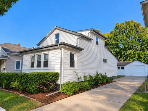 1437 Park Ave, RACINE, WI, 53403-2717 | Card Image