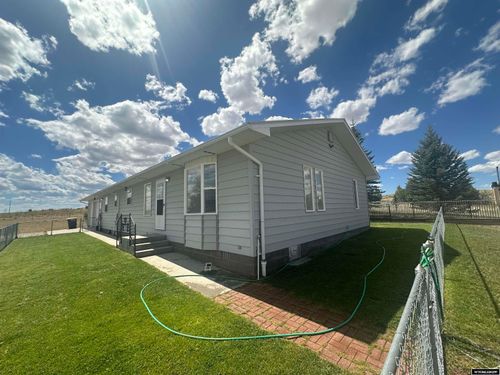 36 Ridge Ln, Saratoga, WY, 82331-5200 | Card Image