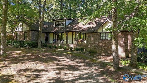673 10th St Ne, Arab, AL, 35016-1675 | Card Image