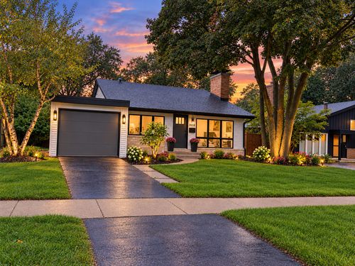 2658 Crawford Ave, Evanston, IL, 60201-4961 | Card Image