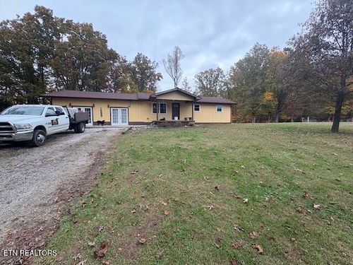 354 Knots Landing Ln, Oneida, TN, 37841-3772 | Card Image