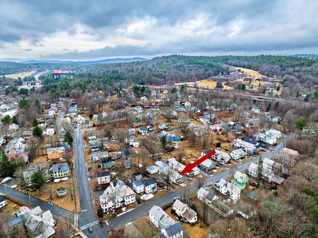 APT-1-4 - 22 Chestnut St, Home with 0 bedrooms, 0 bathrooms and null parking in Brattleboro VT | Image 12