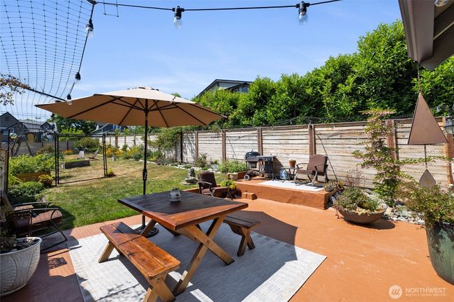 Perfect patio and outdoor entertaining space | Image 22