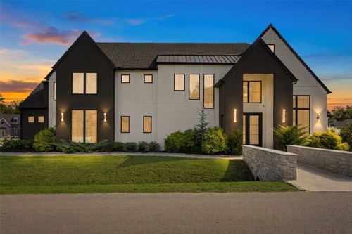 3132 W 114th Cir S, Jenks, OK, 74037-1117 | Card Image