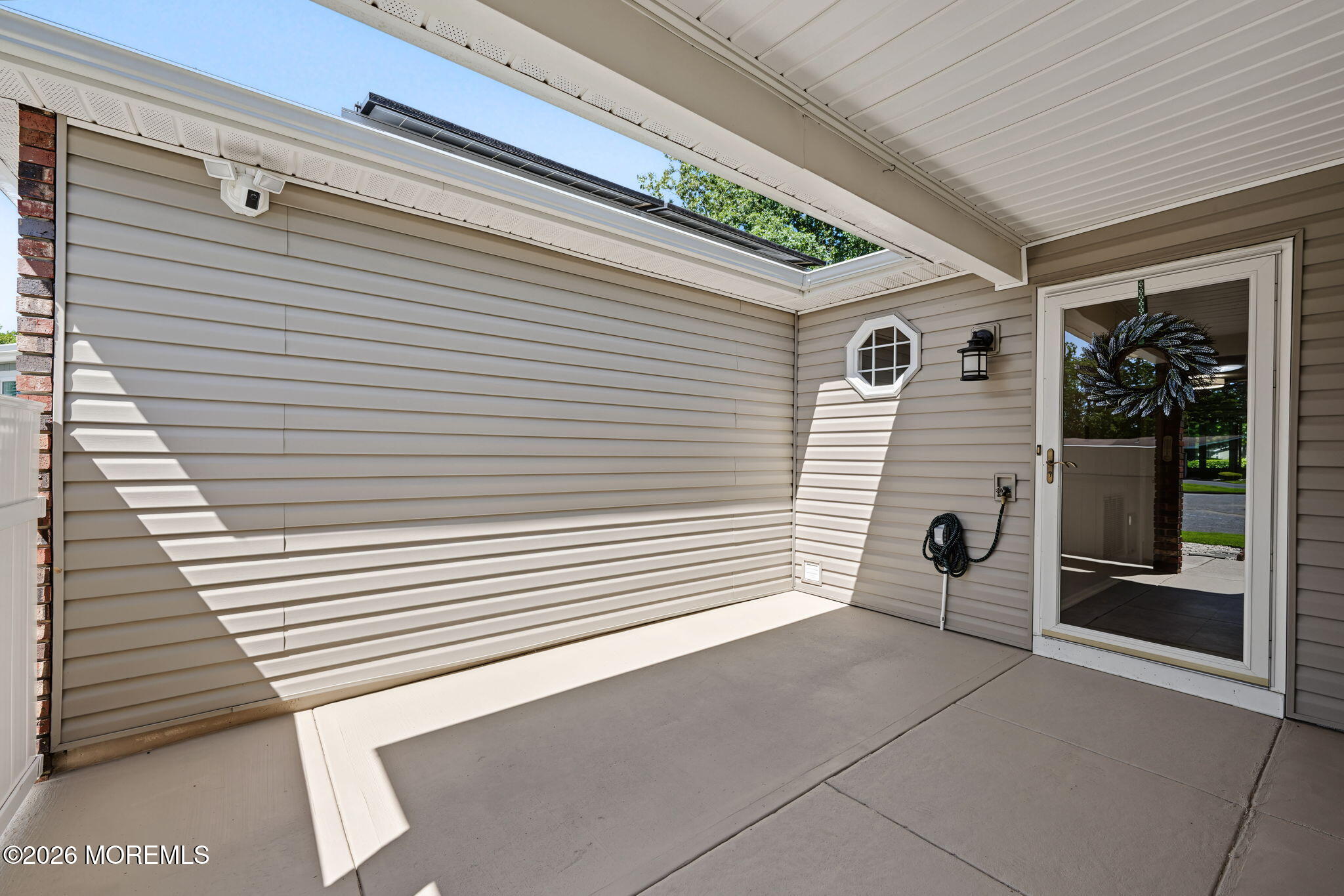 Residential Lease in Brick 5