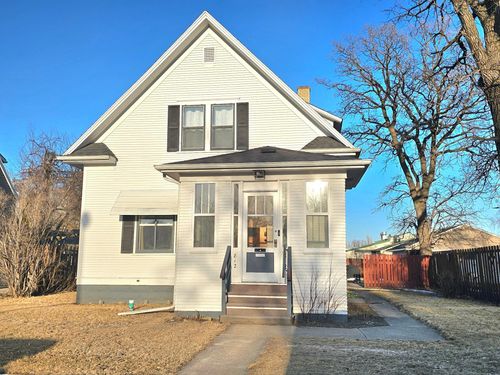 812 Horace Ave N, Thief River Falls, MN, 56701-1628 | Card Image