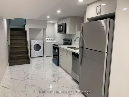 251 Major St, Toronto, ON, M5S2L5 | Card Image