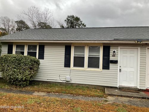 1202 Davis St, Jacksonville, NC, 28540-5733 | Card Image