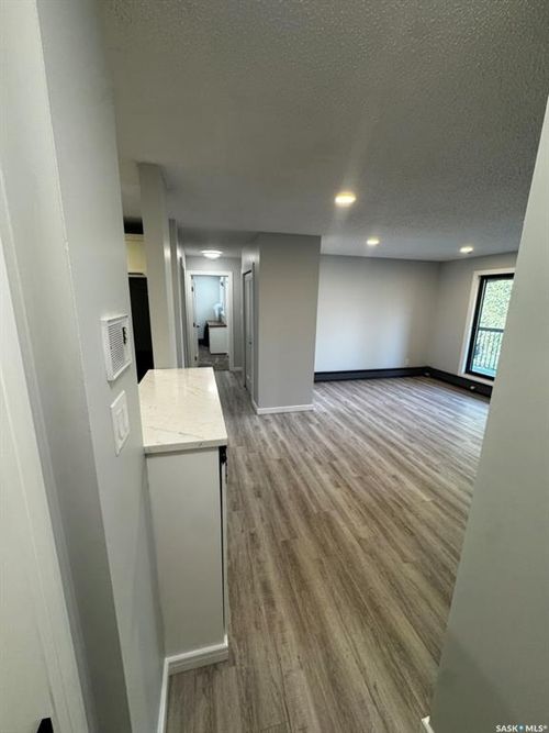 303-365 Kingsmere Blvd, Saskatoon, SK, S7J4J6 | Card Image