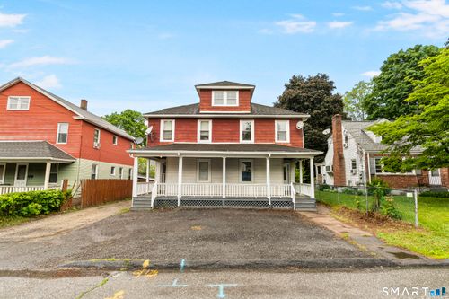 241 Oak St, Manchester, CT, 06040-6146 | Card Image