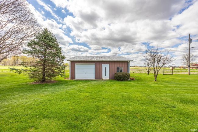 1489 W 47 Th St, House other with 3 bedrooms, 2 bathrooms and null parking in Jasper IN | Image 4