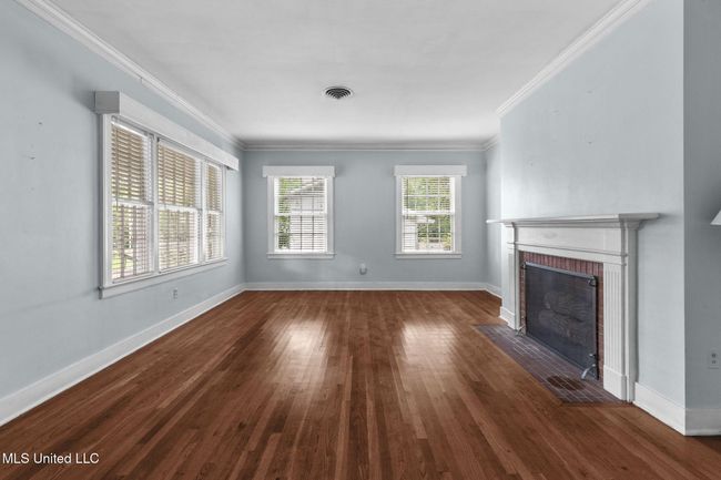 12-web-or-mls-3821 Montrose-11 | Image 7