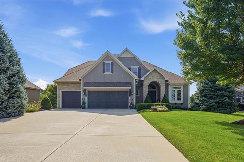9417 W 158th Street, Overland Park, KS, 66221 | Card Image