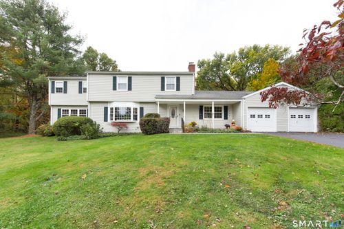 15 Longview Road, Trumbull, CT, 06611 | Card Image