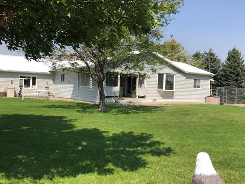525 Collins Ave W, Geraldine, MT, 59446 | Card Image