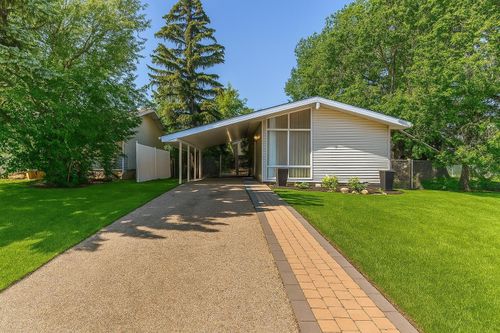 8706 98 St, Grande Prairie, AB, T8V2C8 | Card Image