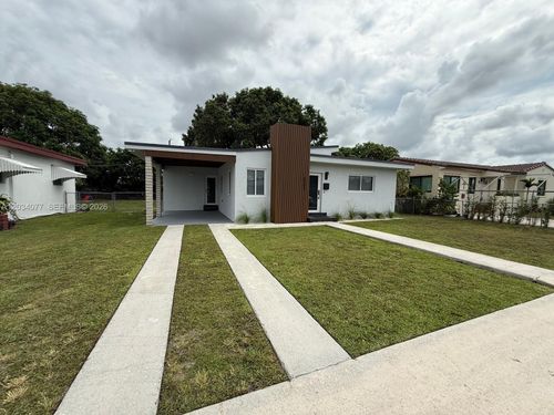 521 E 33rd St, Hialeah, FL, 33013-3350 | Card Image