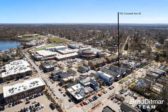 BLDG-1 - 702 Croswell Ave, Condo with 3 bedrooms, 3 bathrooms and null parking in East Grand Rapids MI | Image 40