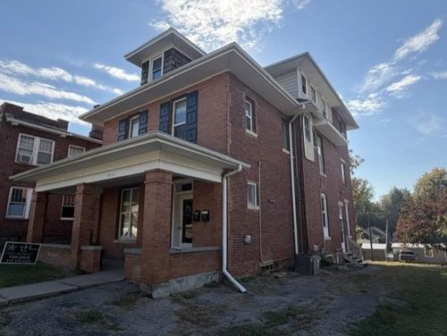 3012 Felix St, Saint Joseph, MO, 64501-3316 | Card Image
