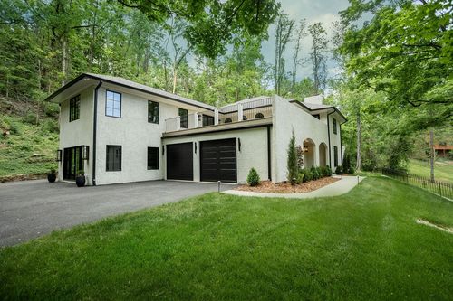 5332 General Forrest Ct, Nashville, TN, 37215-5205 | Card Image