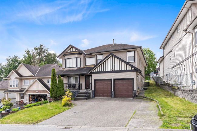 3554 Thurston Place, House other with 6 bedrooms, 4 bathrooms and 5 parking in Abbotsford BC | Image 2