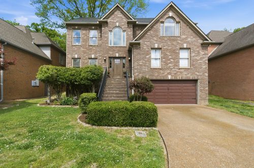 137 Sequoyah Ln, Nashville, TN, 37221-4041 | Card Image