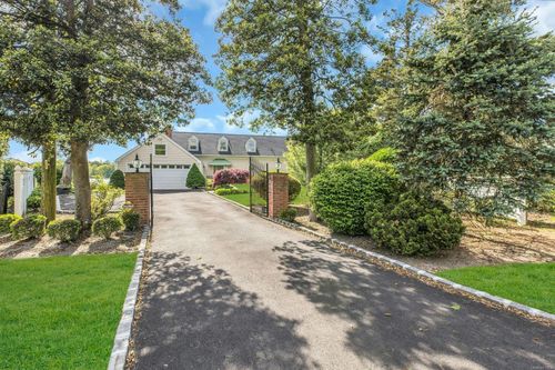 170 Connetquot Dr, Oakdale, NY, 11769-1943 | Card Image