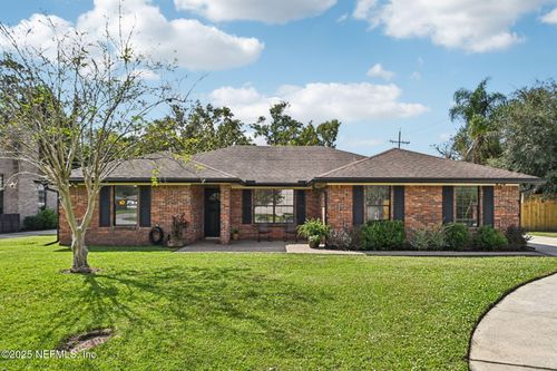 636 Los Palmas Dr, Fleming Island, FL, 32003-8209 | Card Image