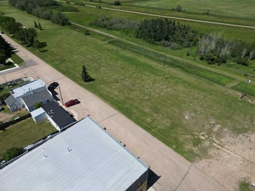 5008 50 Avenue, Botha, AB, T0C0N0 | Card Image