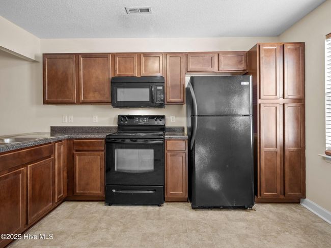 UNIT-6 - 302 Burley Dr, Townhouse with 2 bedrooms, 3 bathrooms and null parking in Hubert NC | Image 10