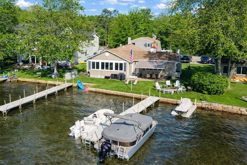 86 Sunset Dr, Belmont, NH, 03220-3464 | Card Image