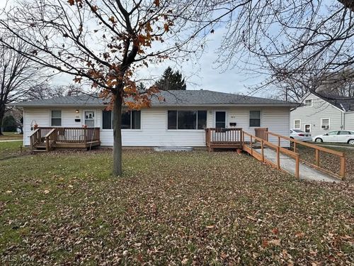 1612 Maple Dr, Lorain, OH, 44052-2846 | Card Image