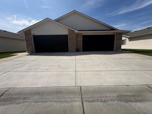 6839-6837-6839 W Kollmeyer St, Wichita, KS, 67205-5306 | Card Image