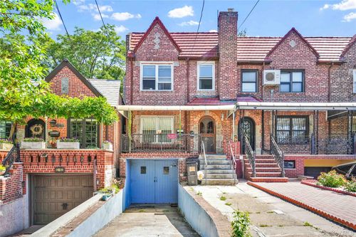 63-163A Alderton St, Rego Park, NY, 11374-3919 | Card Image