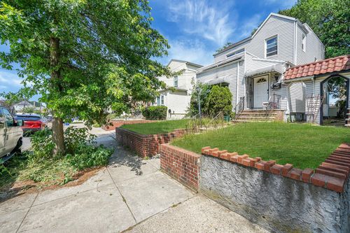 13841 230th Pl, Laurelton, NY, 11413-2842 | Card Image