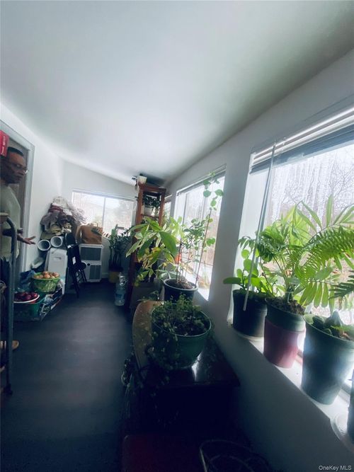 12 Deer Ln, East Setauket, NY, 11733-3407 | Card Image