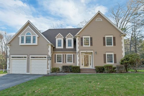 34 Stowecroft Drive, Hampton, NH, 03842 | Card Image