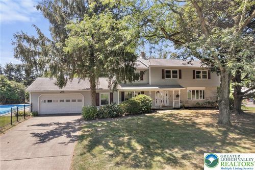 3636 Gloucester Dr, Bethlehem, PA, 18020-7542 | Card Image