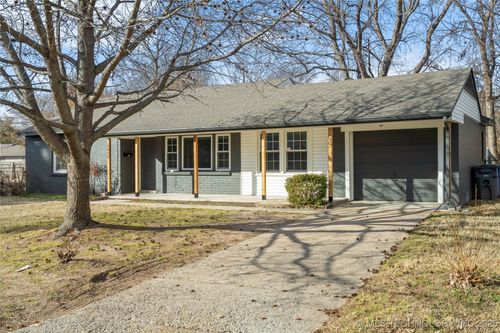 4828 S Madison Ave, Tulsa, OK, 74105-4524 | Card Image