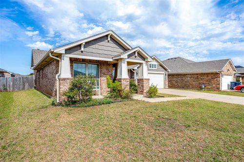 609 Parsons Dr, Yukon, OK, 73099-7716 | Card Image