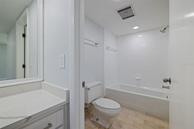 Master Bathroom | Image 29