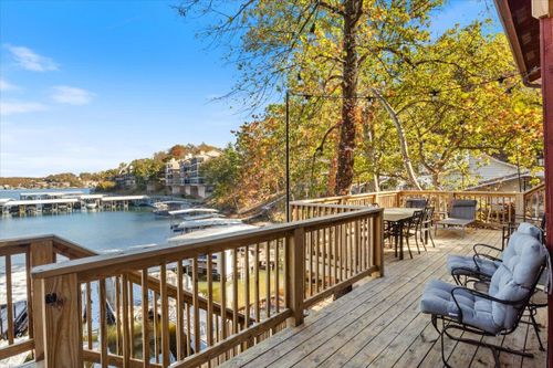 831 Lucy Rd, LAKE OZARK, MO, 65049 | Card Image