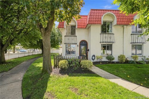 1 Alhambra Drive, Hempstead, NY, 11572 | Card Image
